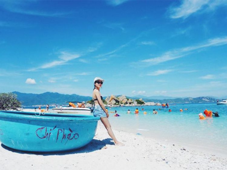 Ecstatic at the pristine scenery in Binh Ba Island – Khanh Hoa