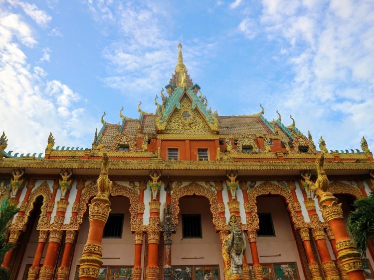 Ghositaram Bac Lieu pagoda – the unique Khmer architecture