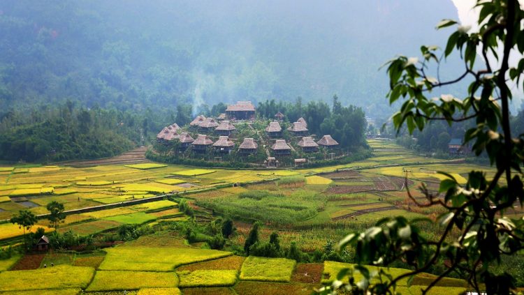 Pom Coong Village Hoa Binh – fascinated by the beauty as a picture