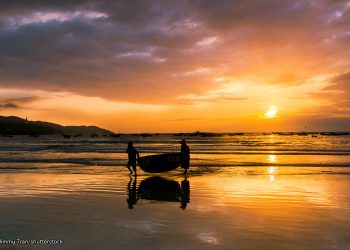 6 beaches to watch the best sunrise in Vietnam