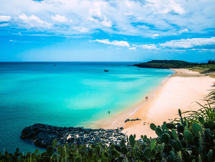 Forget Ganh Da Dia, Xep Beach is a new trendy spot in Phu Yen