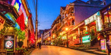 Cau May Street in Sapa