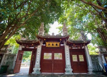 Voi Phuc Temple