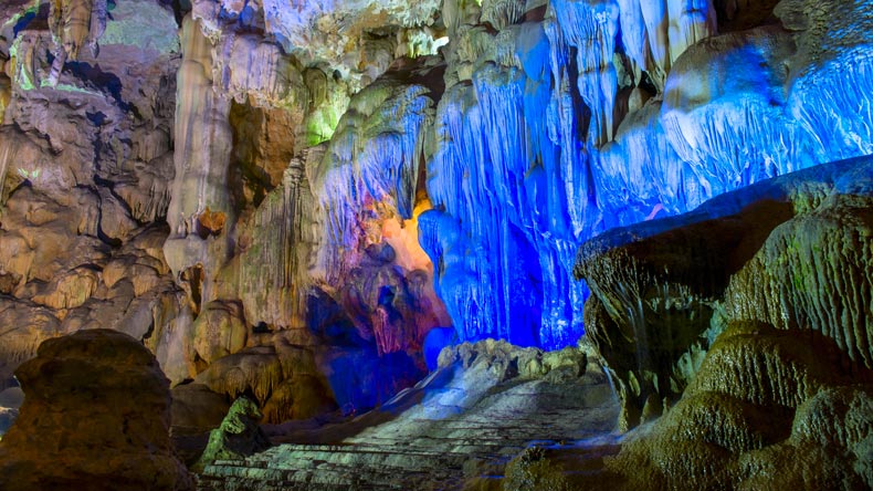 Dau Go Cave - a masterpiece on Ha Long Bay, Vietnam