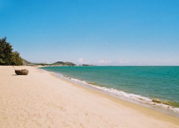 Ninh Chu Beach