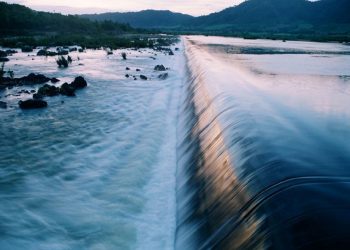 Dong Cam Dam