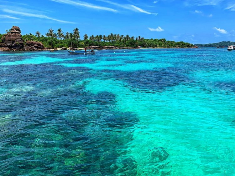 Hon Dam Ngang (Gam Ghi island)