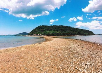 Nhat Tu Son Island