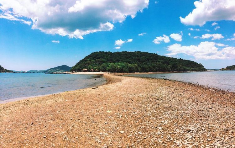 Nhat Tu Son Island