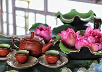 Vietnamese Lotus Tea
