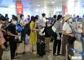 Vietnam to lift pre-entry COVID-19 test requirements for entrants on May 15