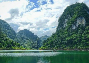 Thang Hen Lake