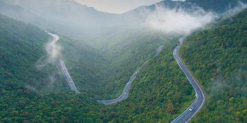 Explore The Most Beautiful Scenic Routes in Vietnam