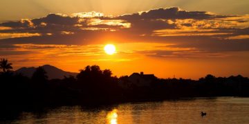 Hoi An Sunrise or Sunset Tour