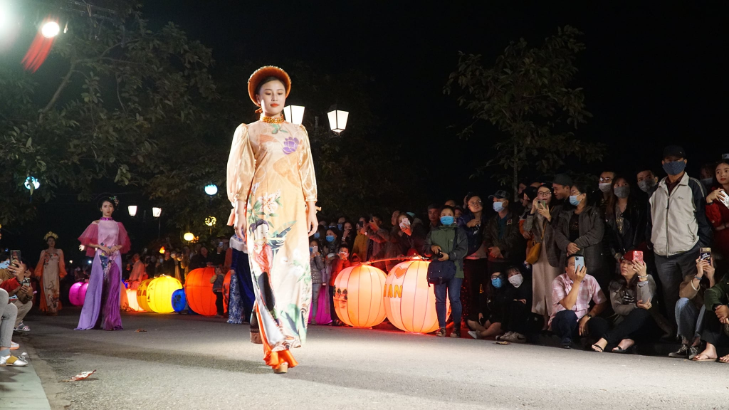 Hoi An Memories Show - Exploring the History, Culture and Spirituality