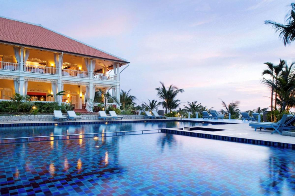 Escape to Paradise: Ten Must-Visit Luxury Resorts in Phu Quoc Island