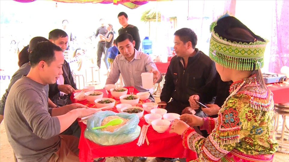 Mèn mén has become a daily dish in meals. Photo: Lam Binh district's Information Portal, Tuyen Quang