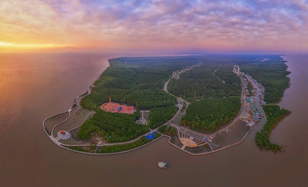 Ca Mau Cape's view as seen from above. Photo by VnExpress/Huynh Van Truyen - Ca Mau Travel Guide