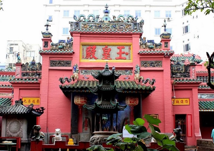 Jade Emperor Pagoda, a popular religious destination in Ho Chi Minh City